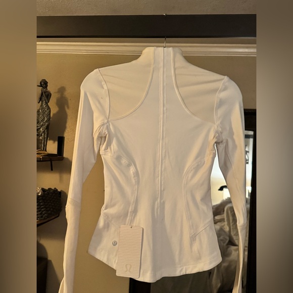 Lululemon Forme Jacket*BR Size 2 White - Picture 8 of 13